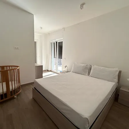 Petroni 16 Apartment